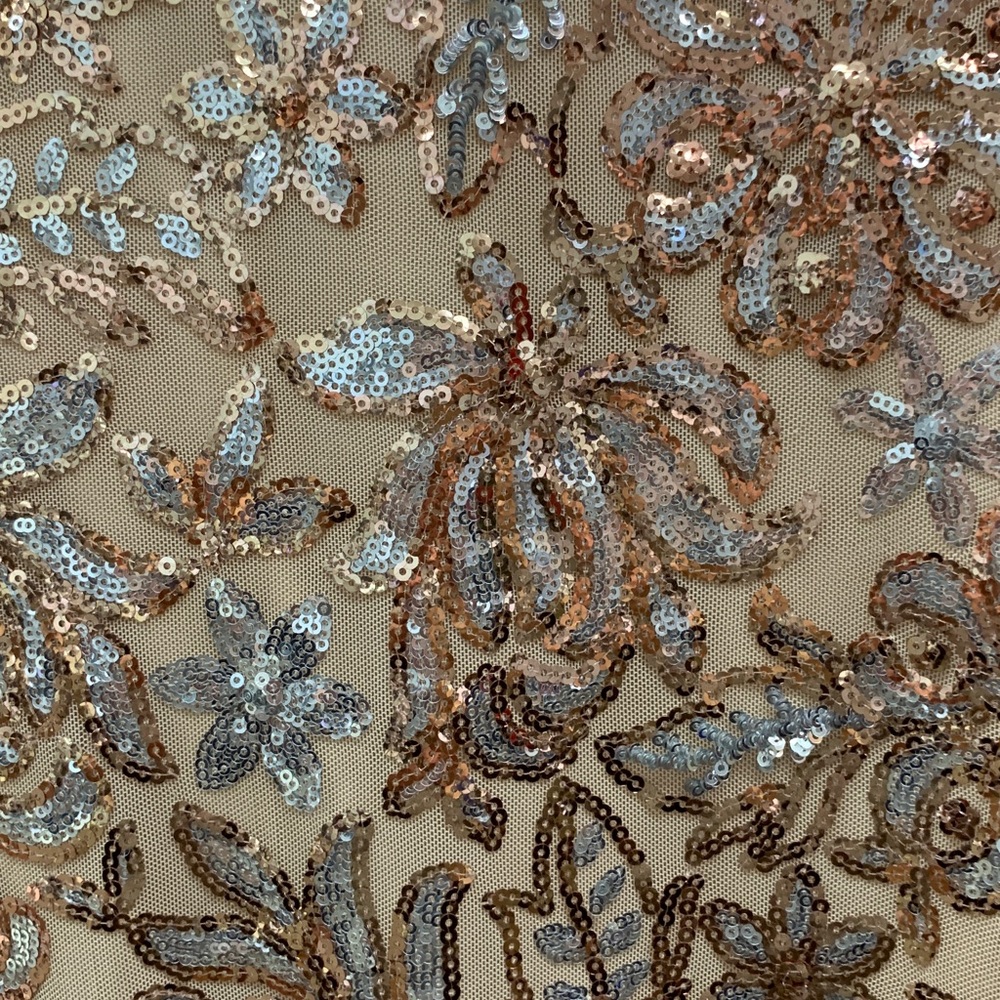 🍀5 for $25🍀 Stunning Long Sleeve Sequin Dress - Picture 3 of 9